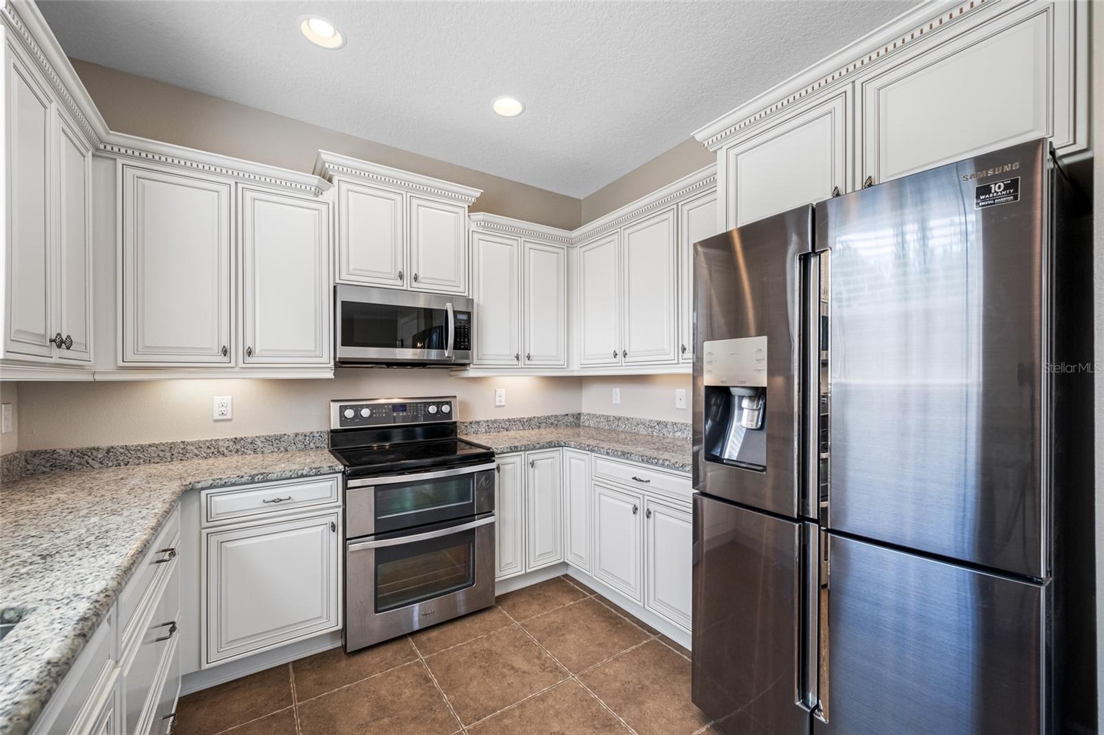 4943 GRAND OAK CIR