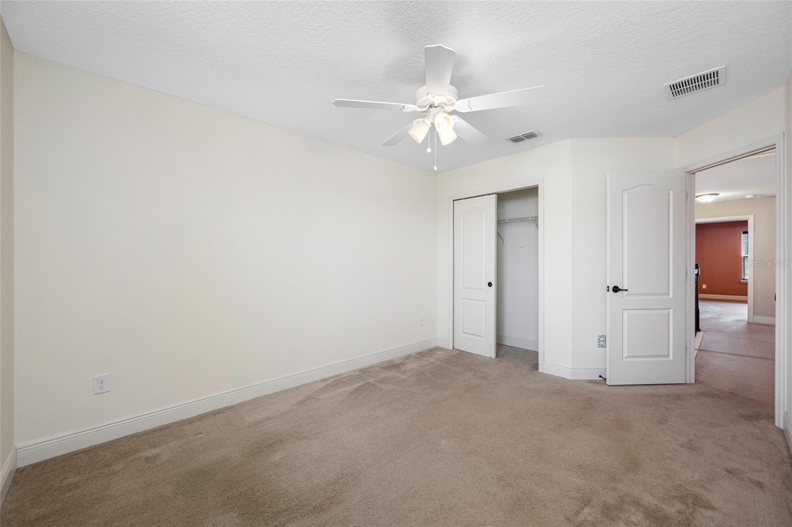 4943 GRAND OAK CIR