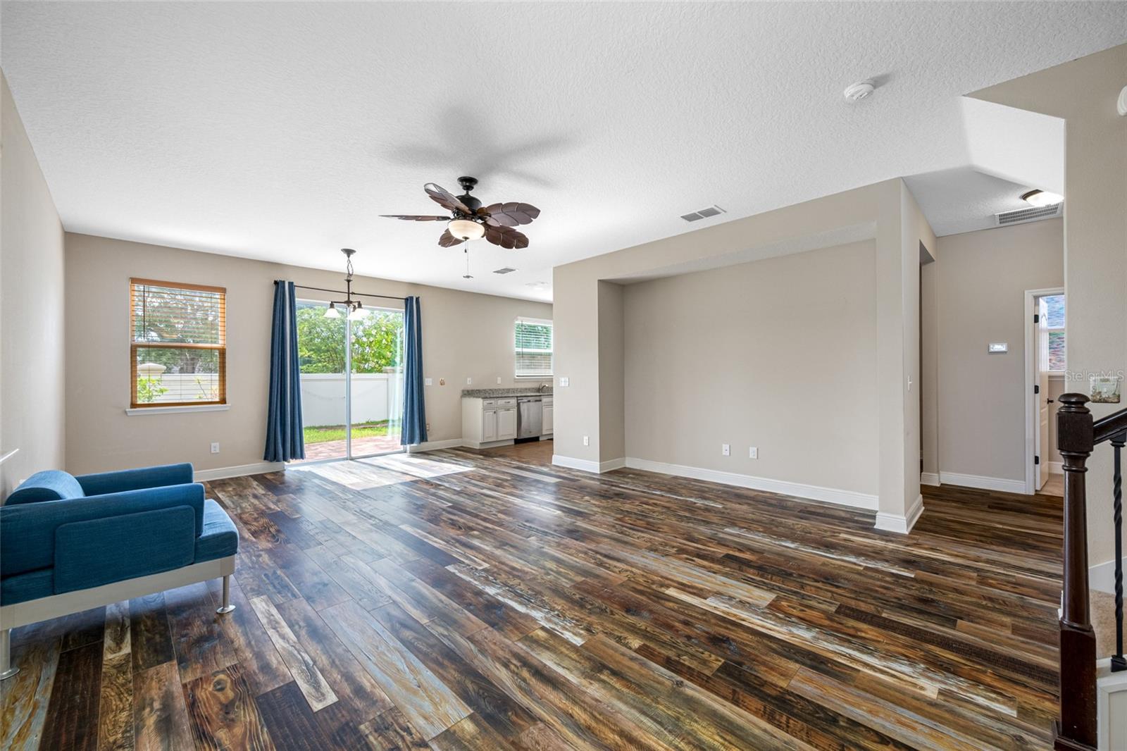 4943 GRAND OAK CIR