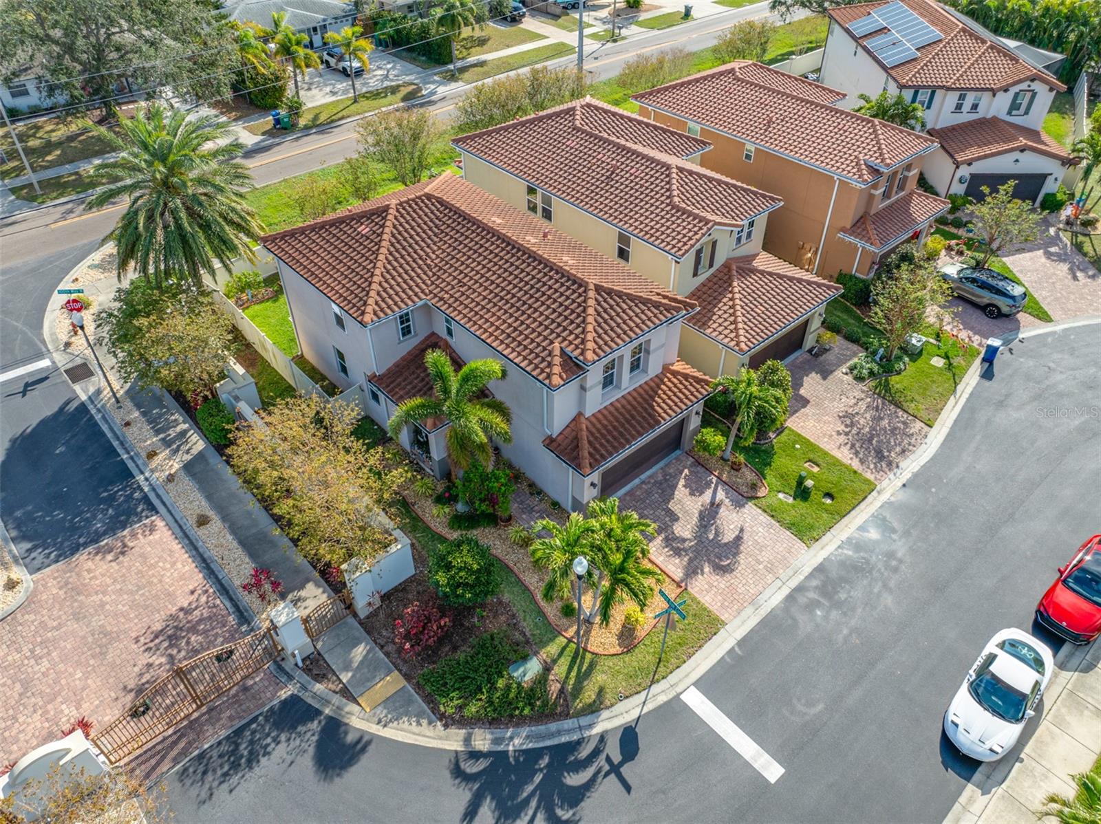 4943 GRAND OAK CIR
