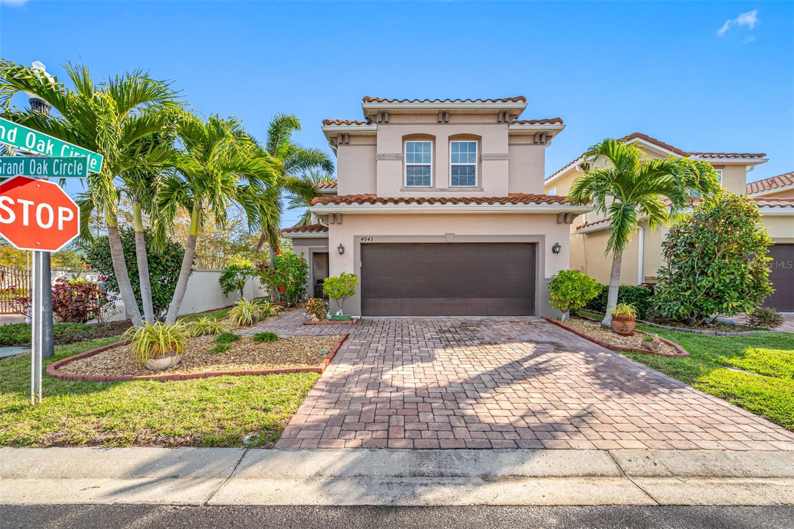 4943 GRAND OAK CIR
