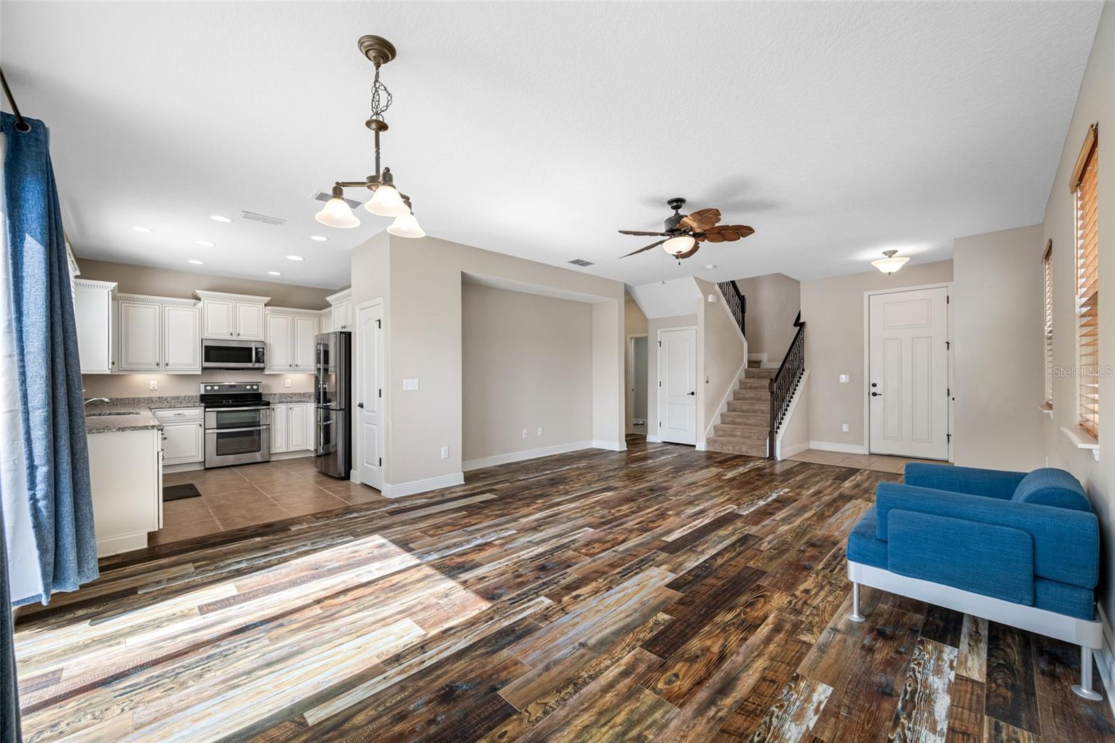 4943 GRAND OAK CIR