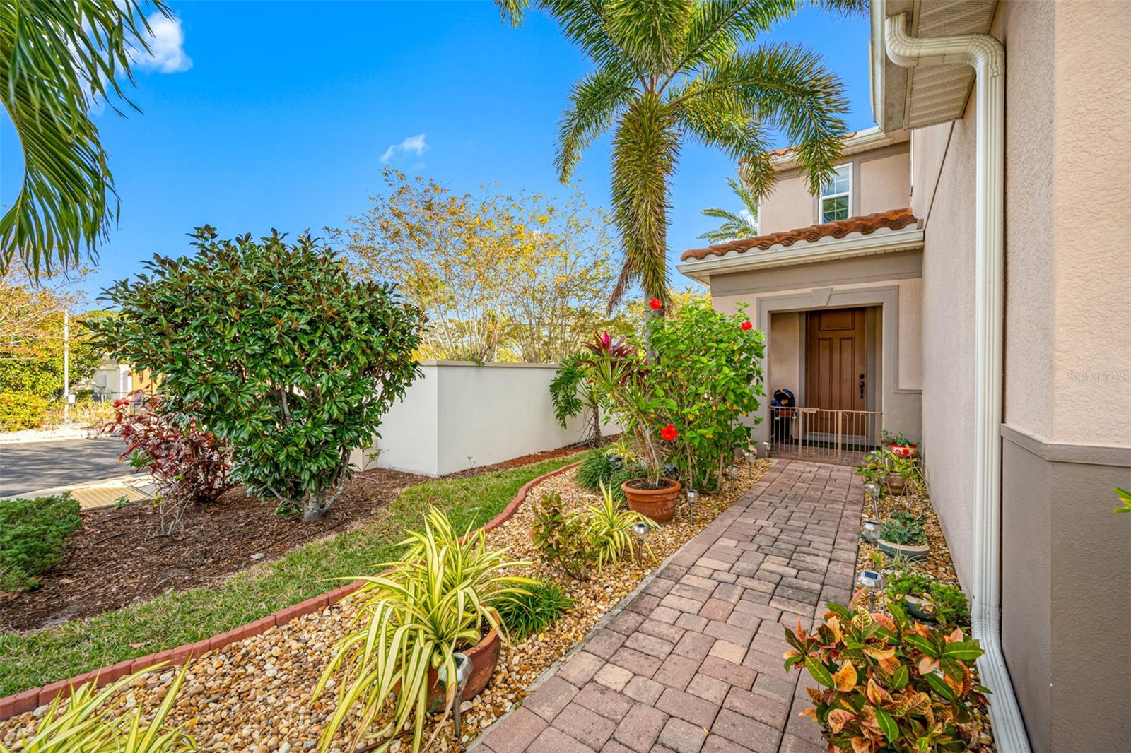 4943 GRAND OAK CIR