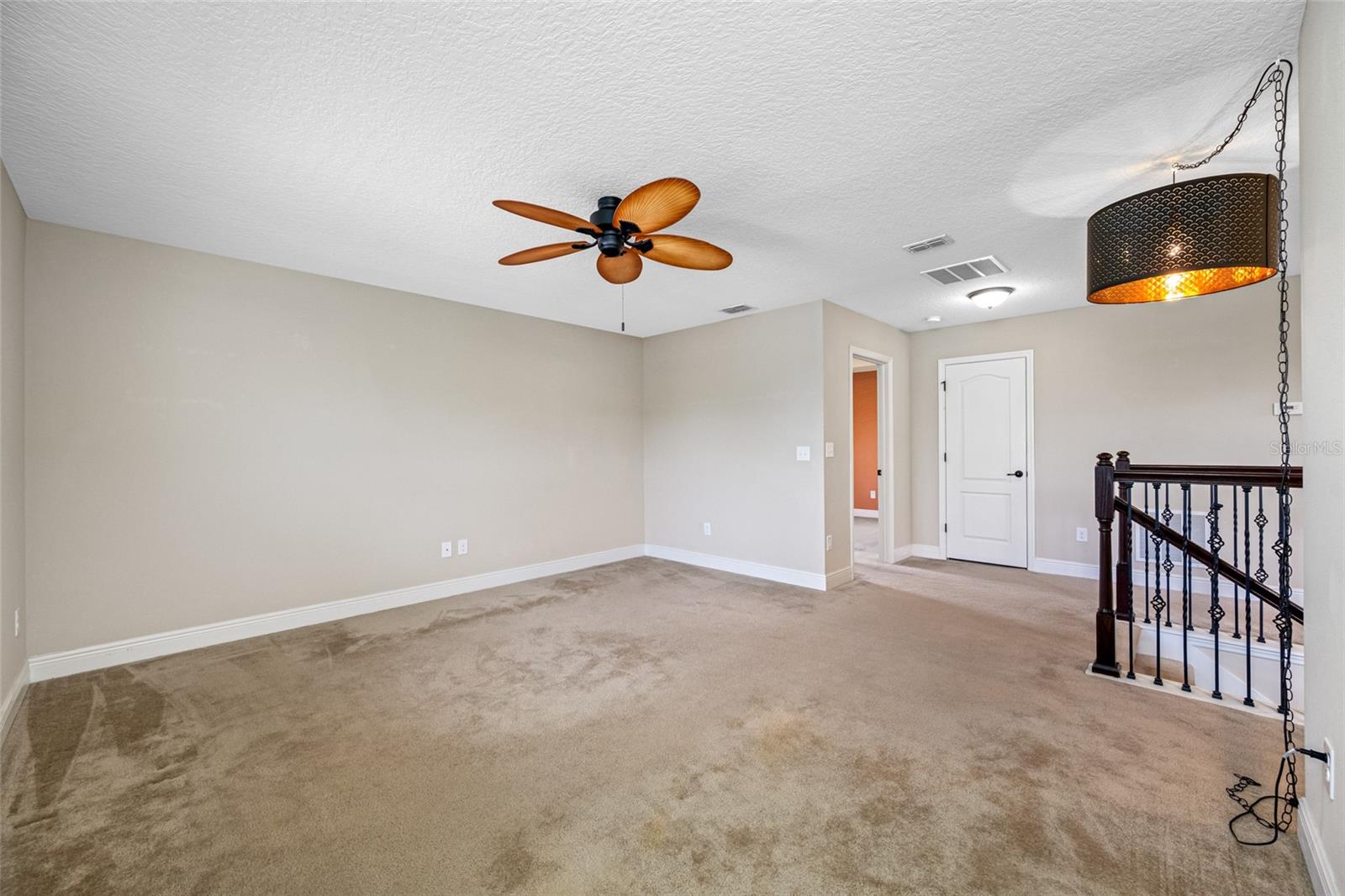 4943 GRAND OAK CIR