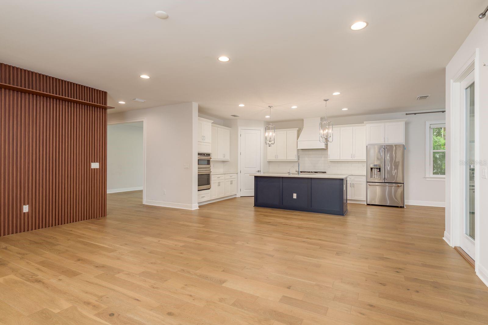 4012 W MORRISON AVE