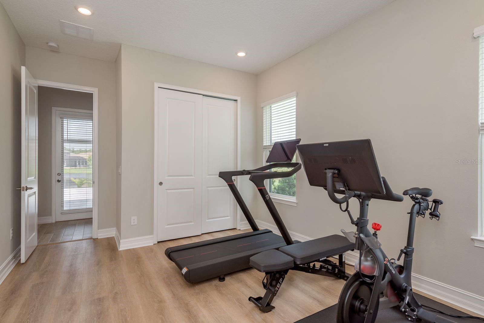 6109 MARSH TRAIL DR