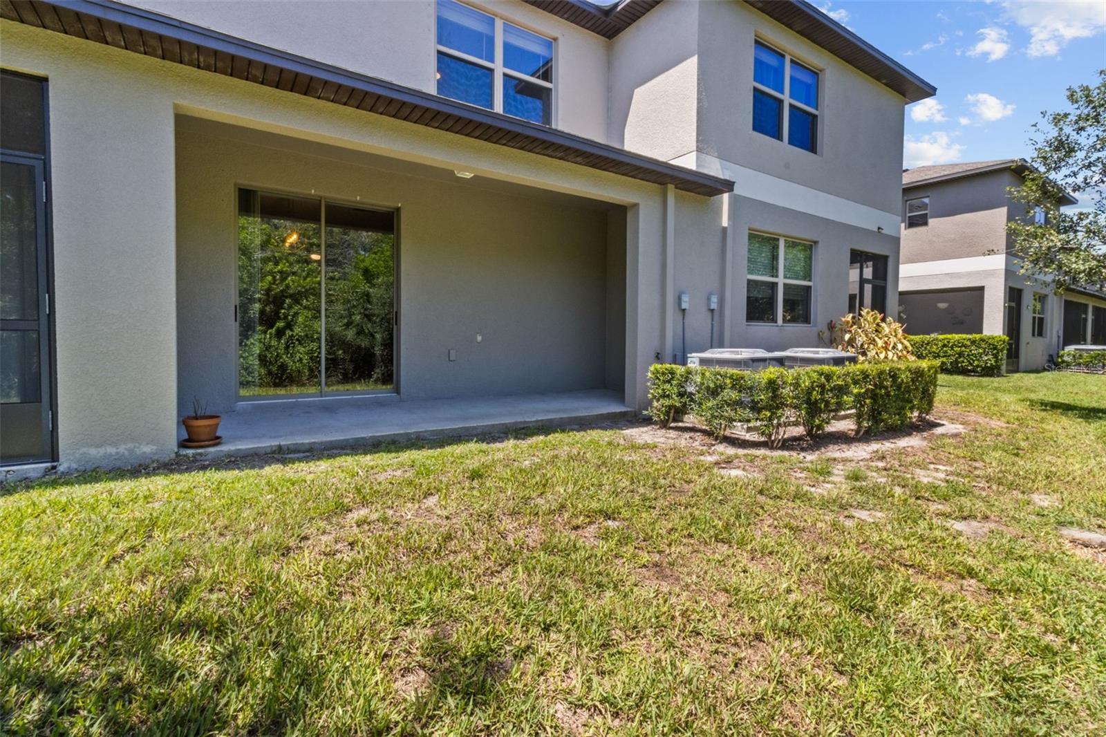 9768 PEMBROOKE PINES DR