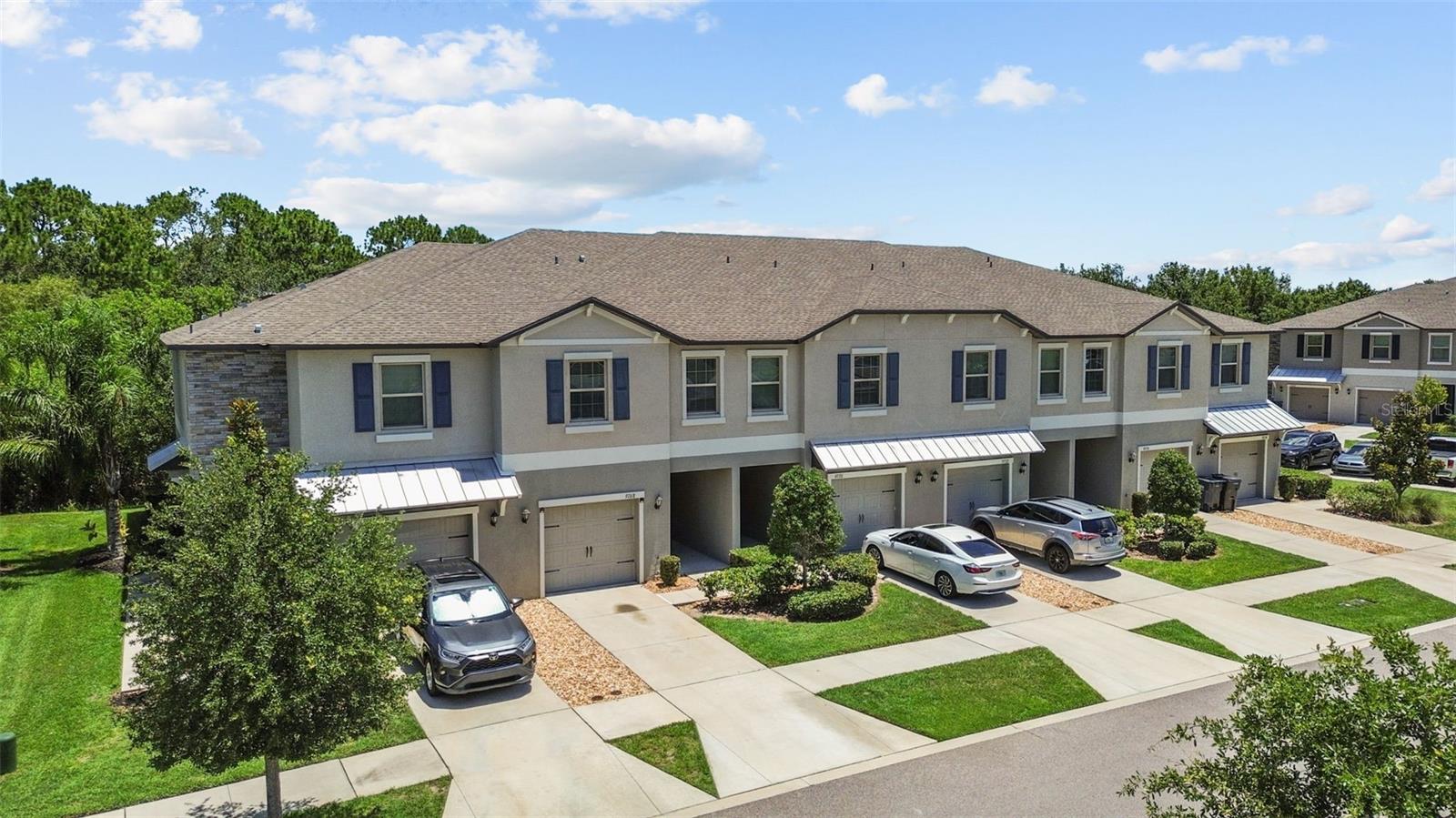 9768 PEMBROOKE PINES DR
