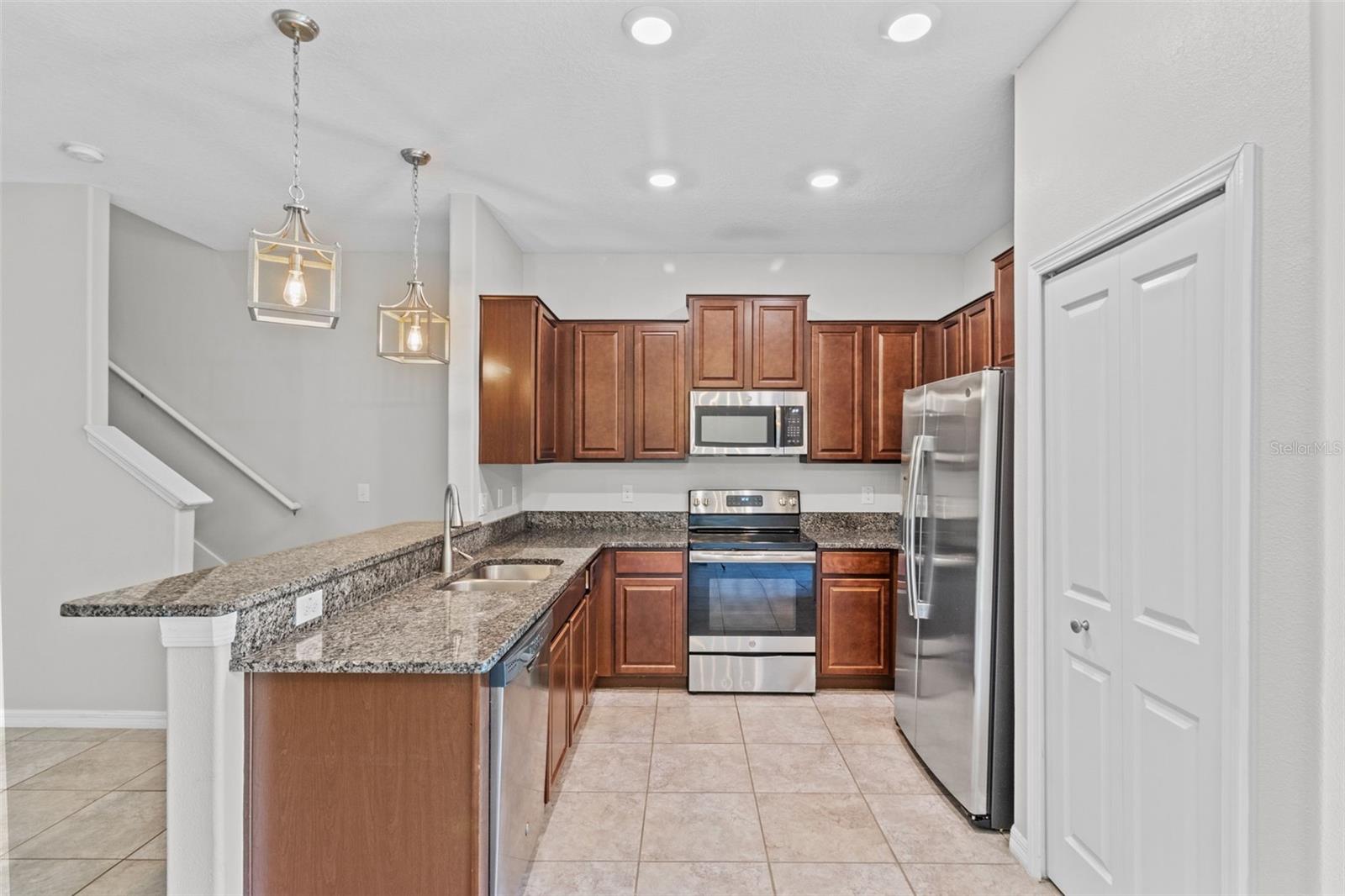 9768 PEMBROOKE PINES DR