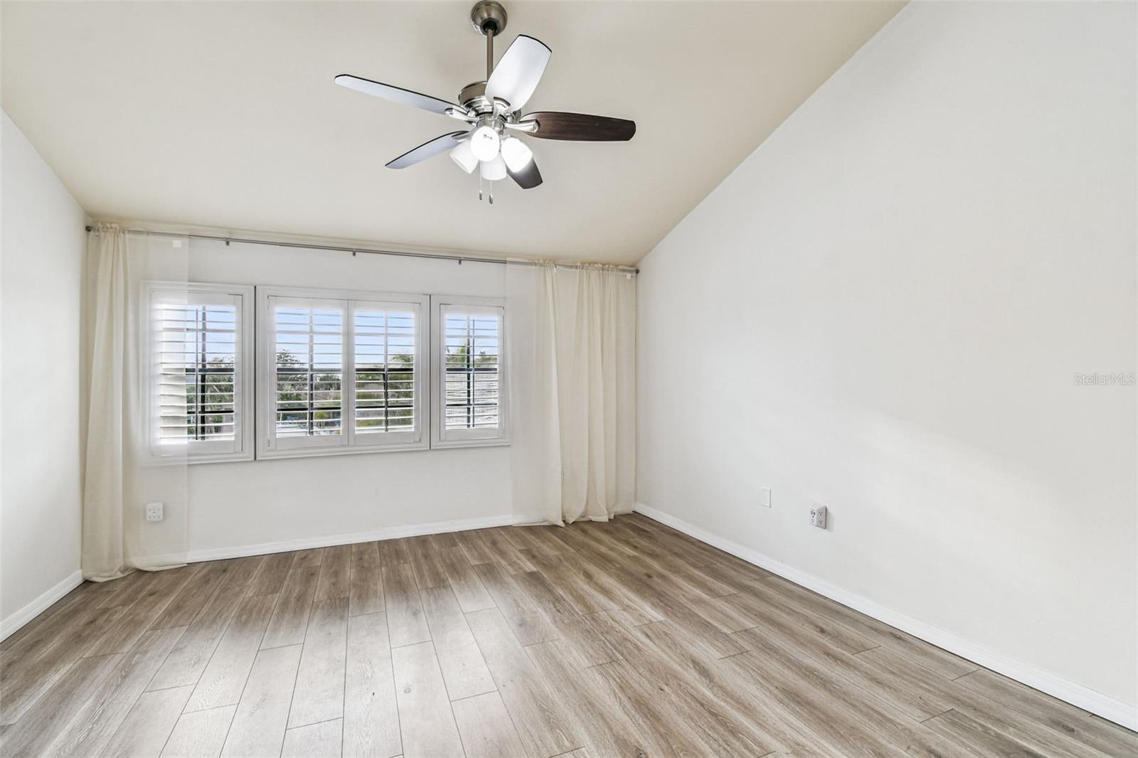 10444 SAINT TROPEZ PL