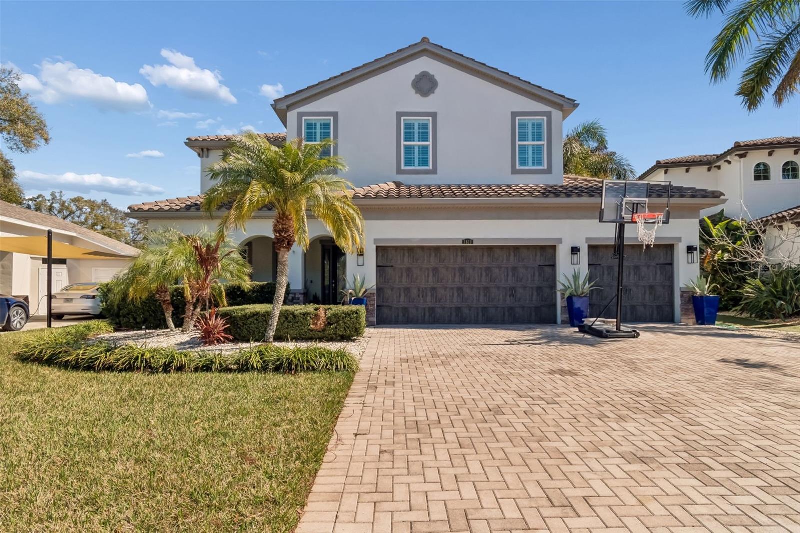 3610 E CLARK CIR