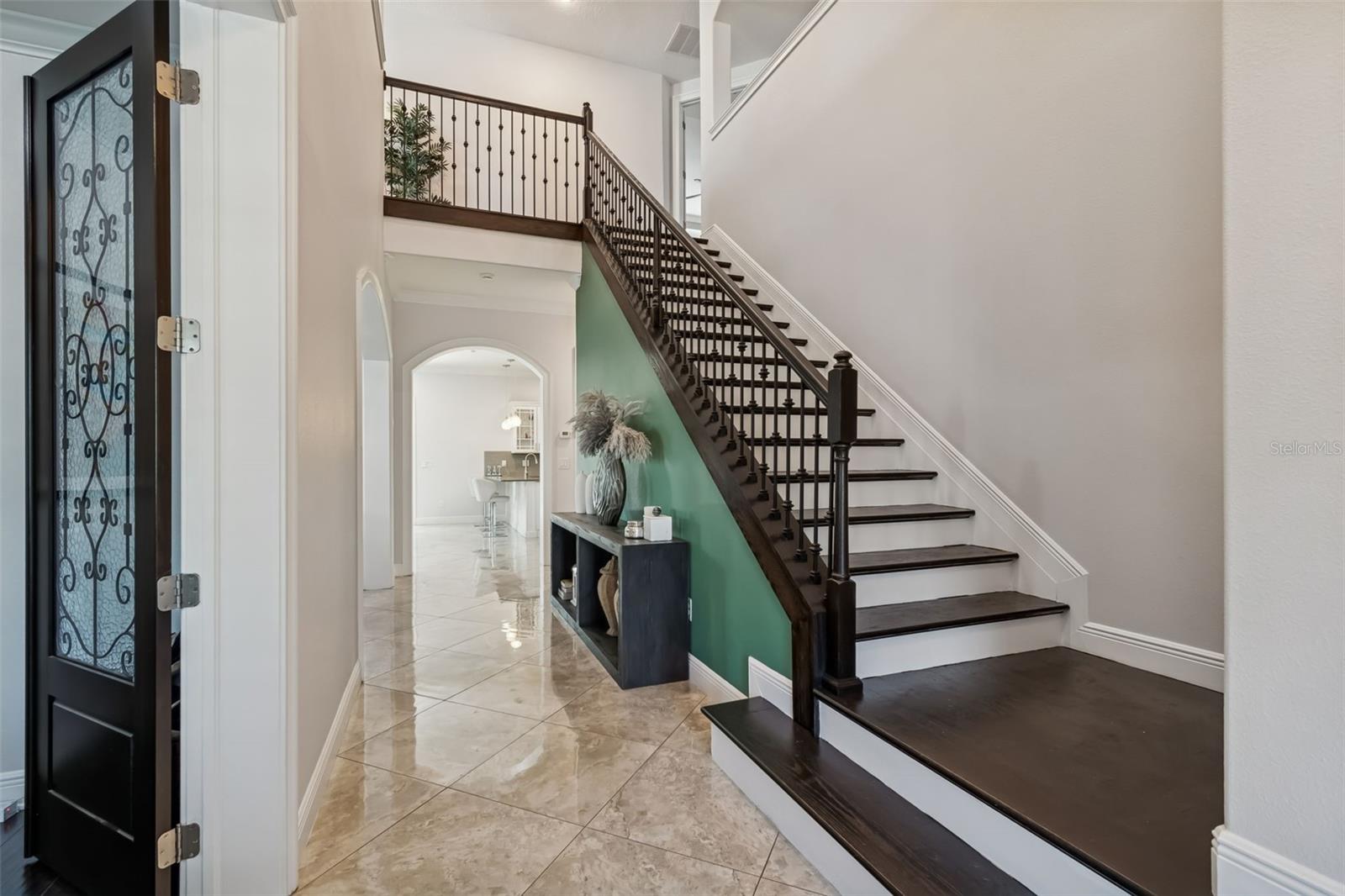 3610 E CLARK CIR