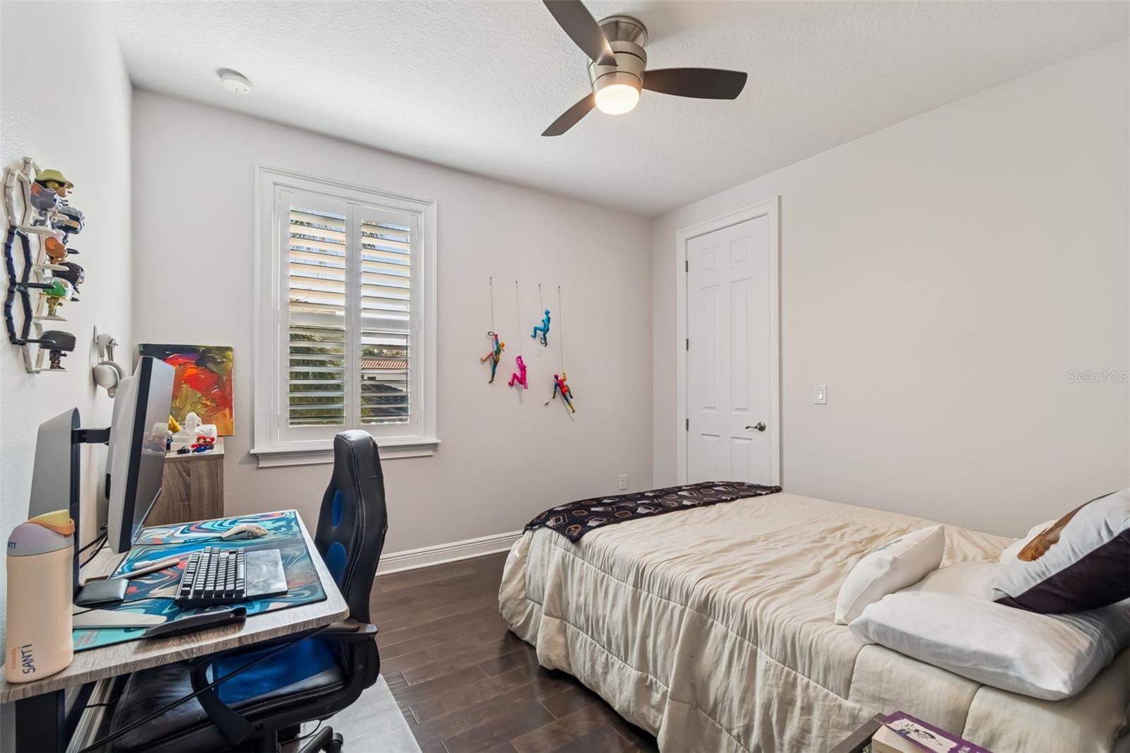 3610 E CLARK CIR