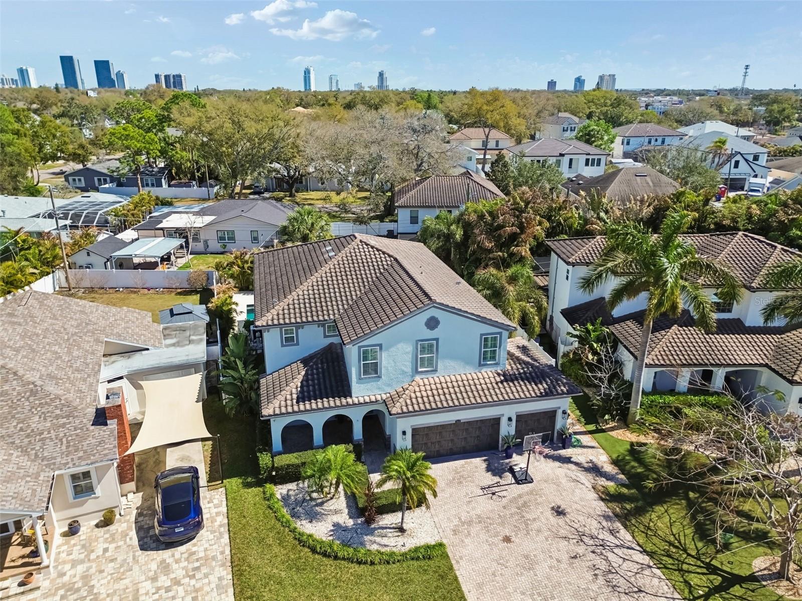 3610 E CLARK CIR