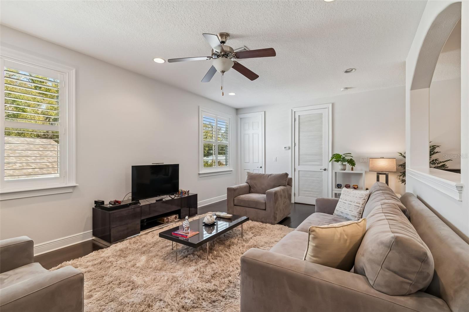 3610 E CLARK CIR