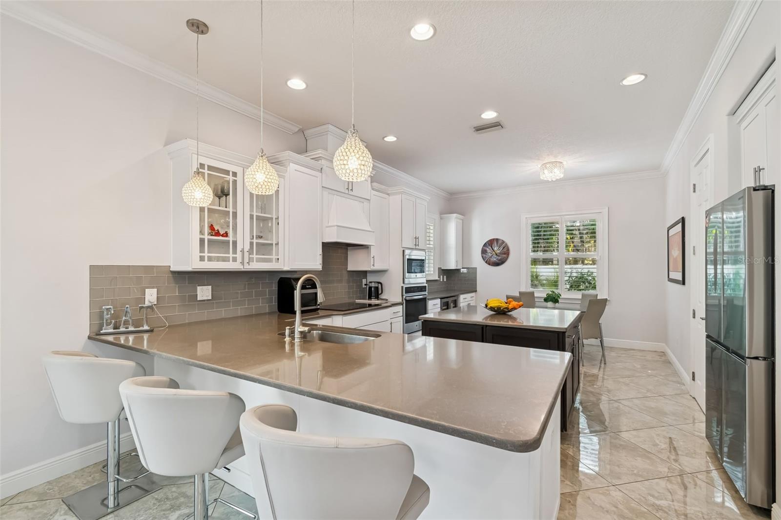 3610 E CLARK CIR