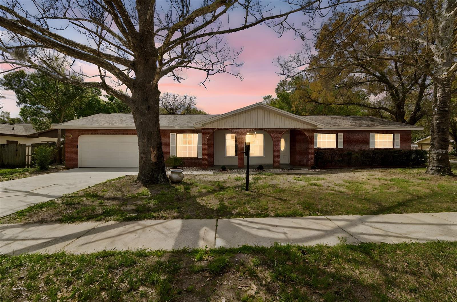 3817 TWILIGHT DR