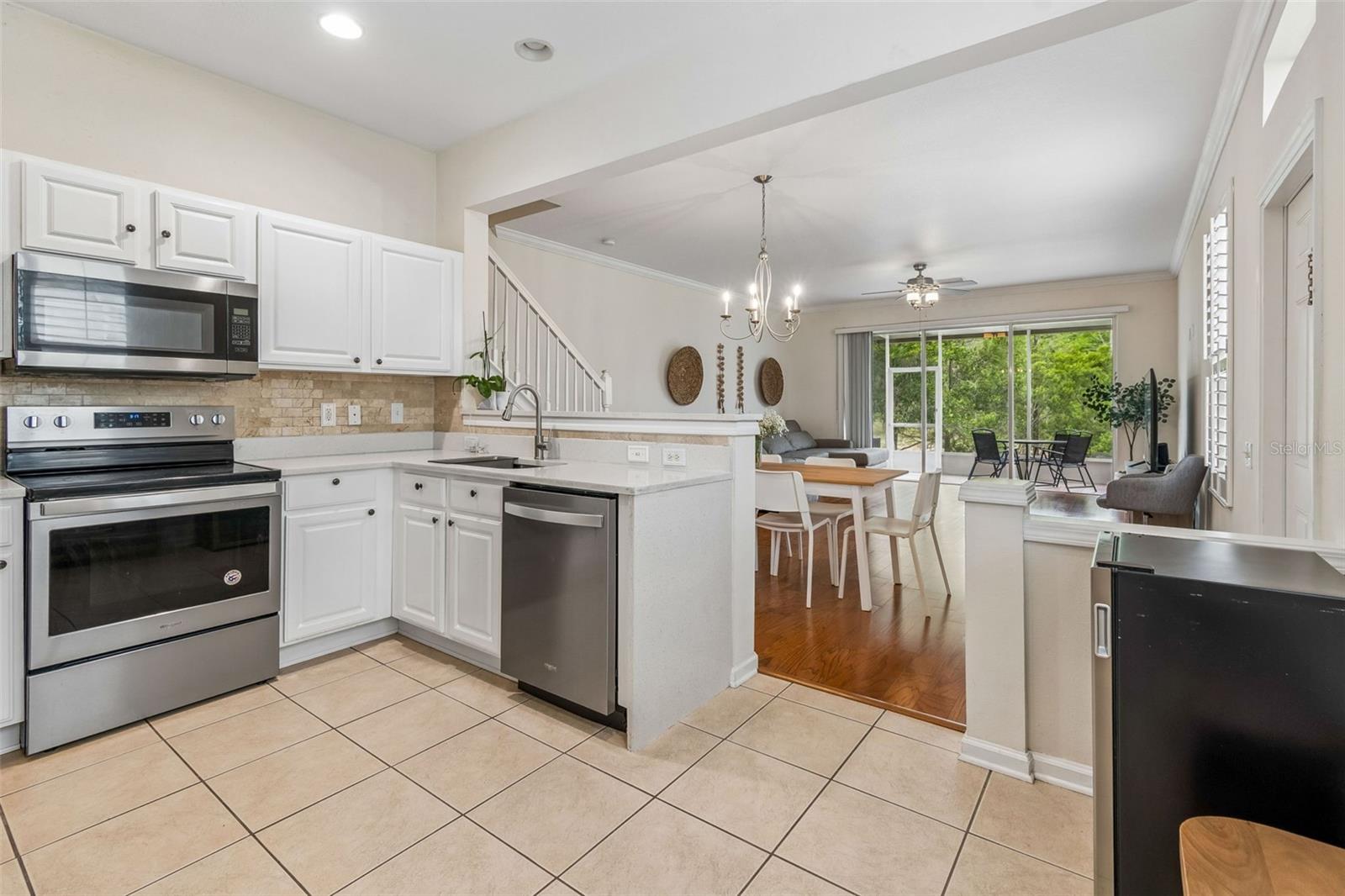 26527 CASTLEVIEW WAY