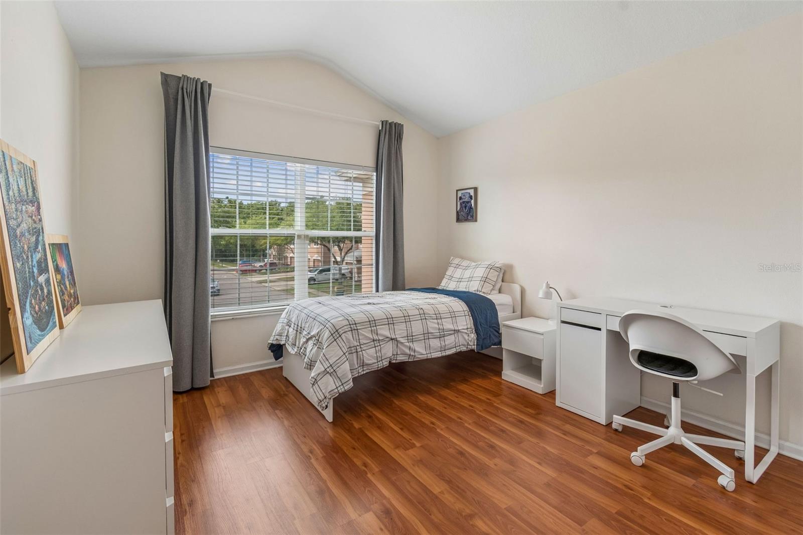 26527 CASTLEVIEW WAY