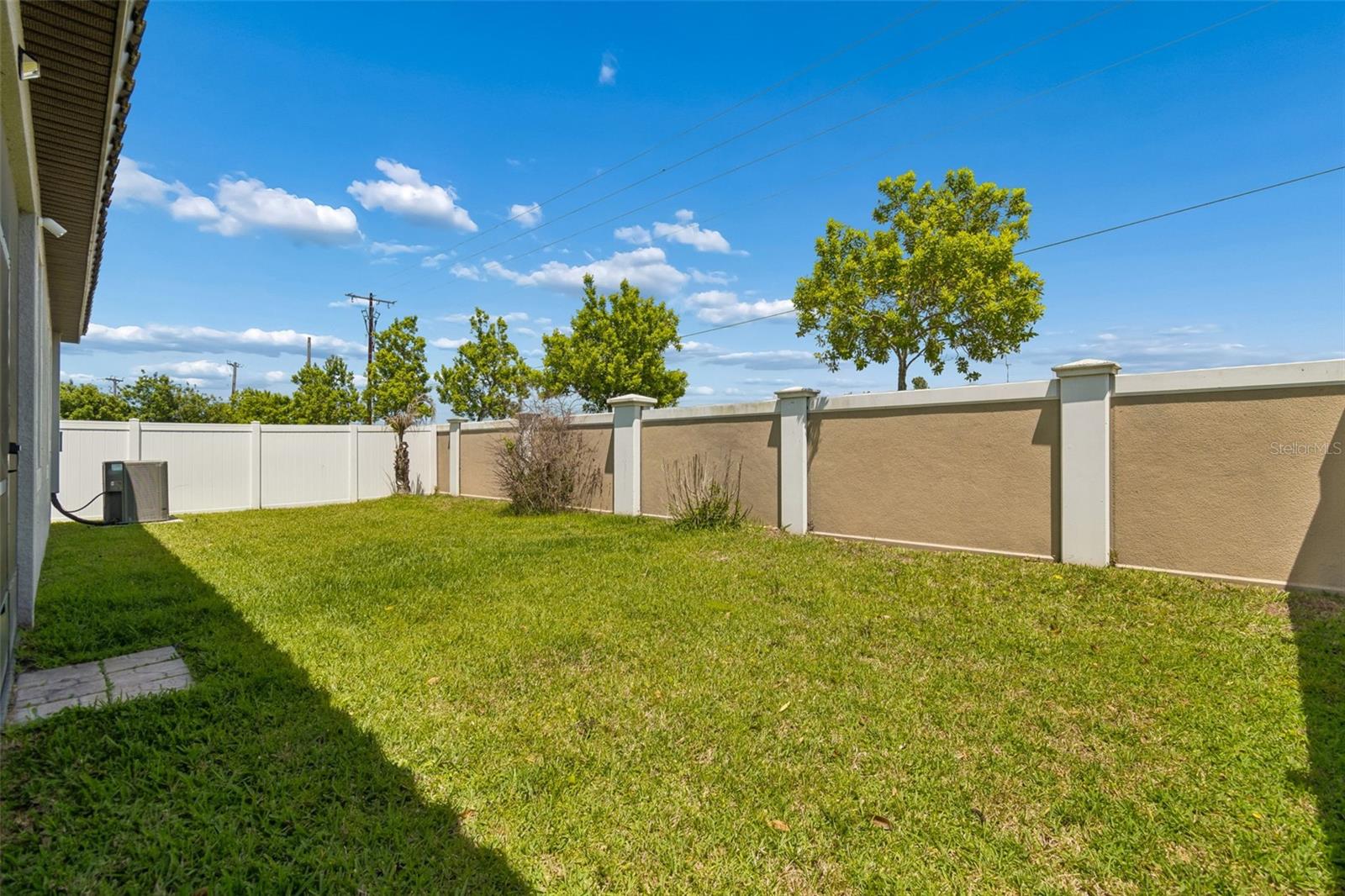 13170 GREEN VIOLET DR