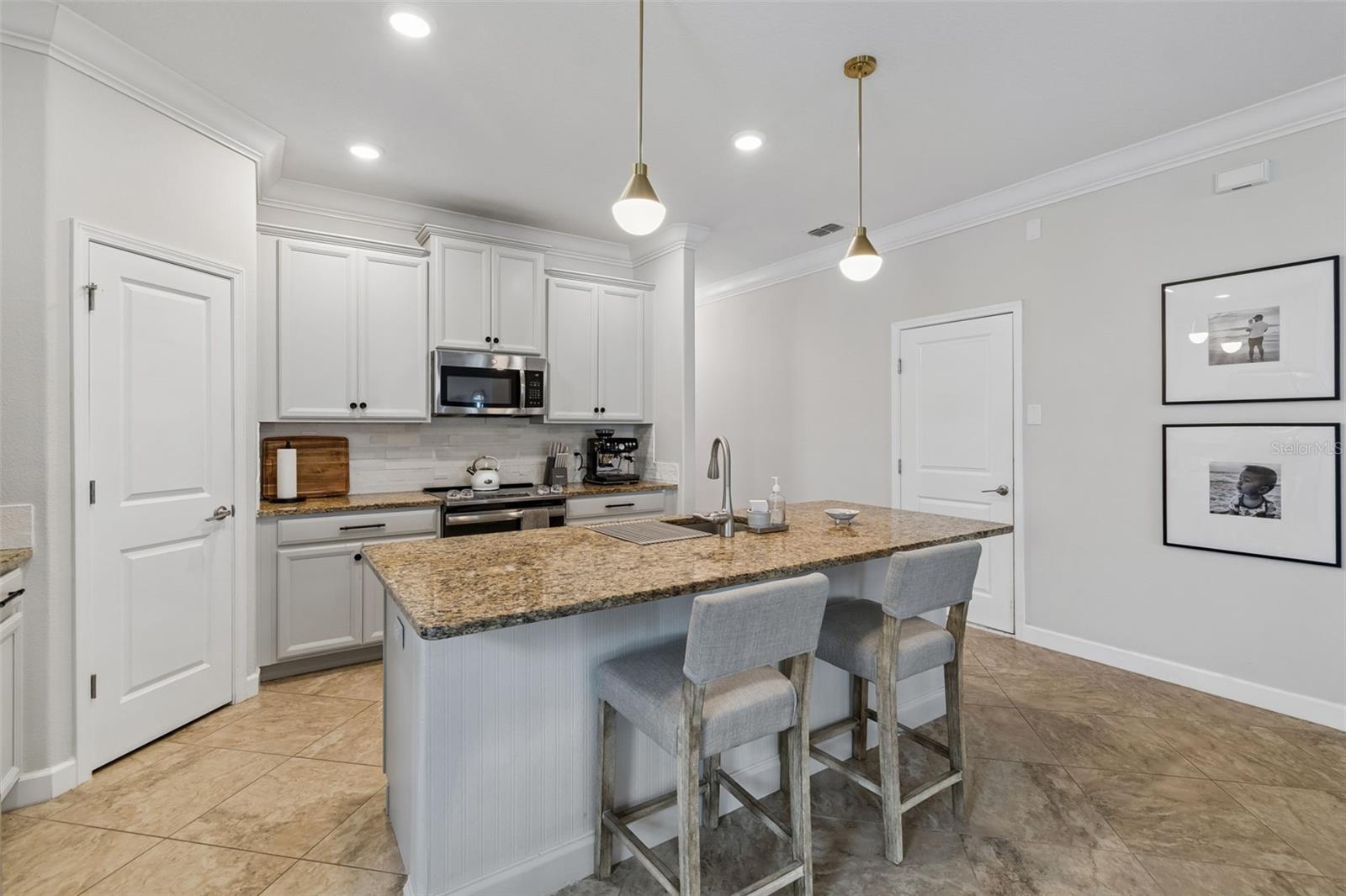 13170 GREEN VIOLET DR