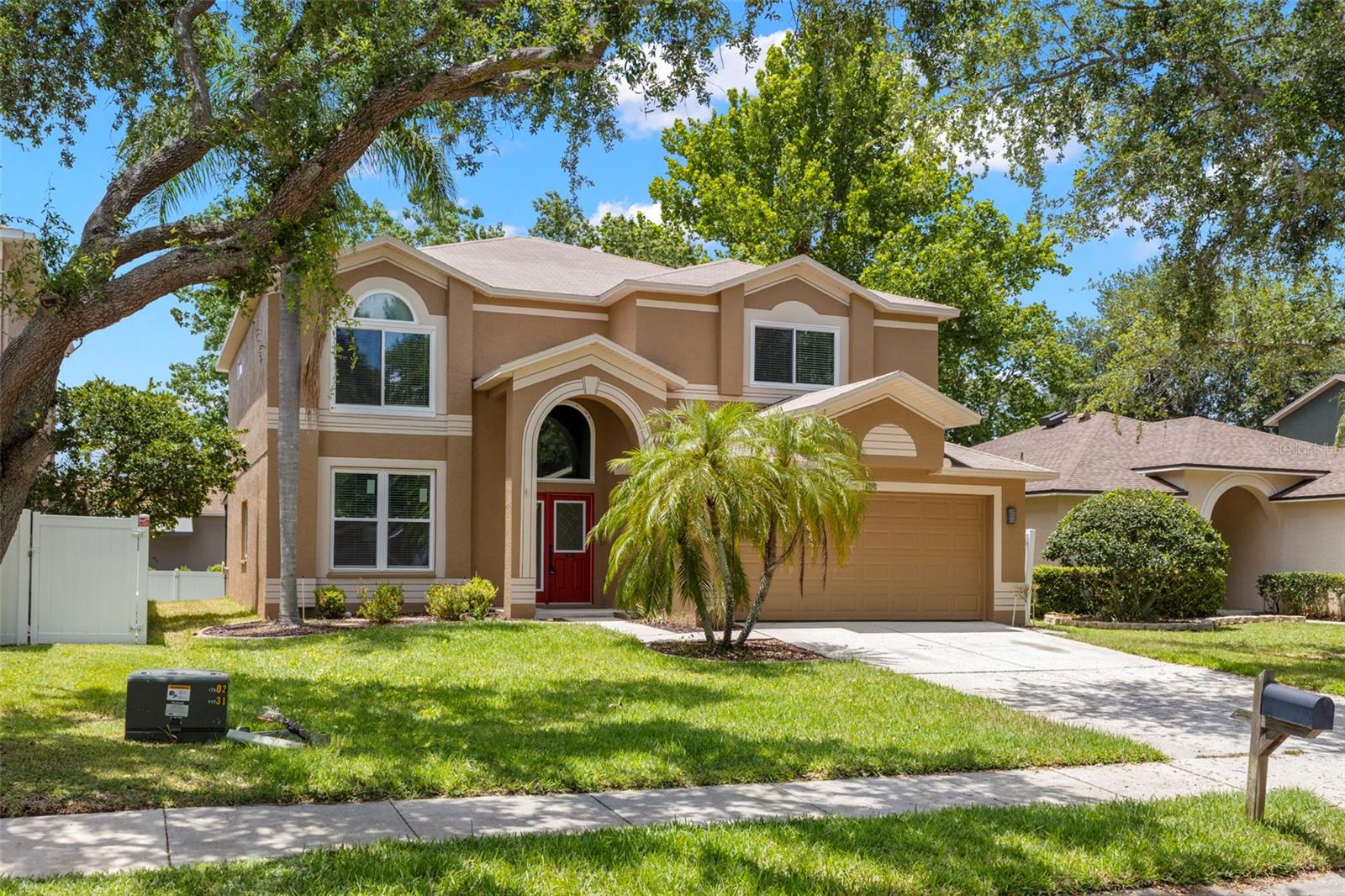 1758 OAK POND CT
