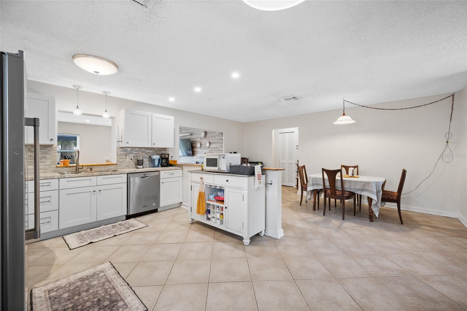 7128 64TH WAY N