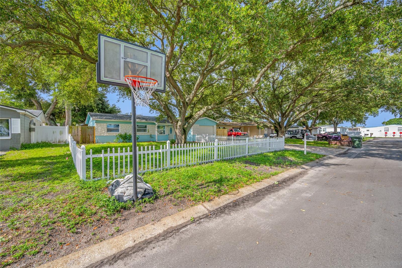 3664 15TH AVE SE