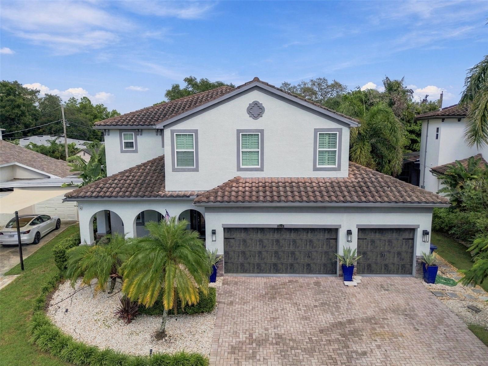 3610 E CLARK CIR