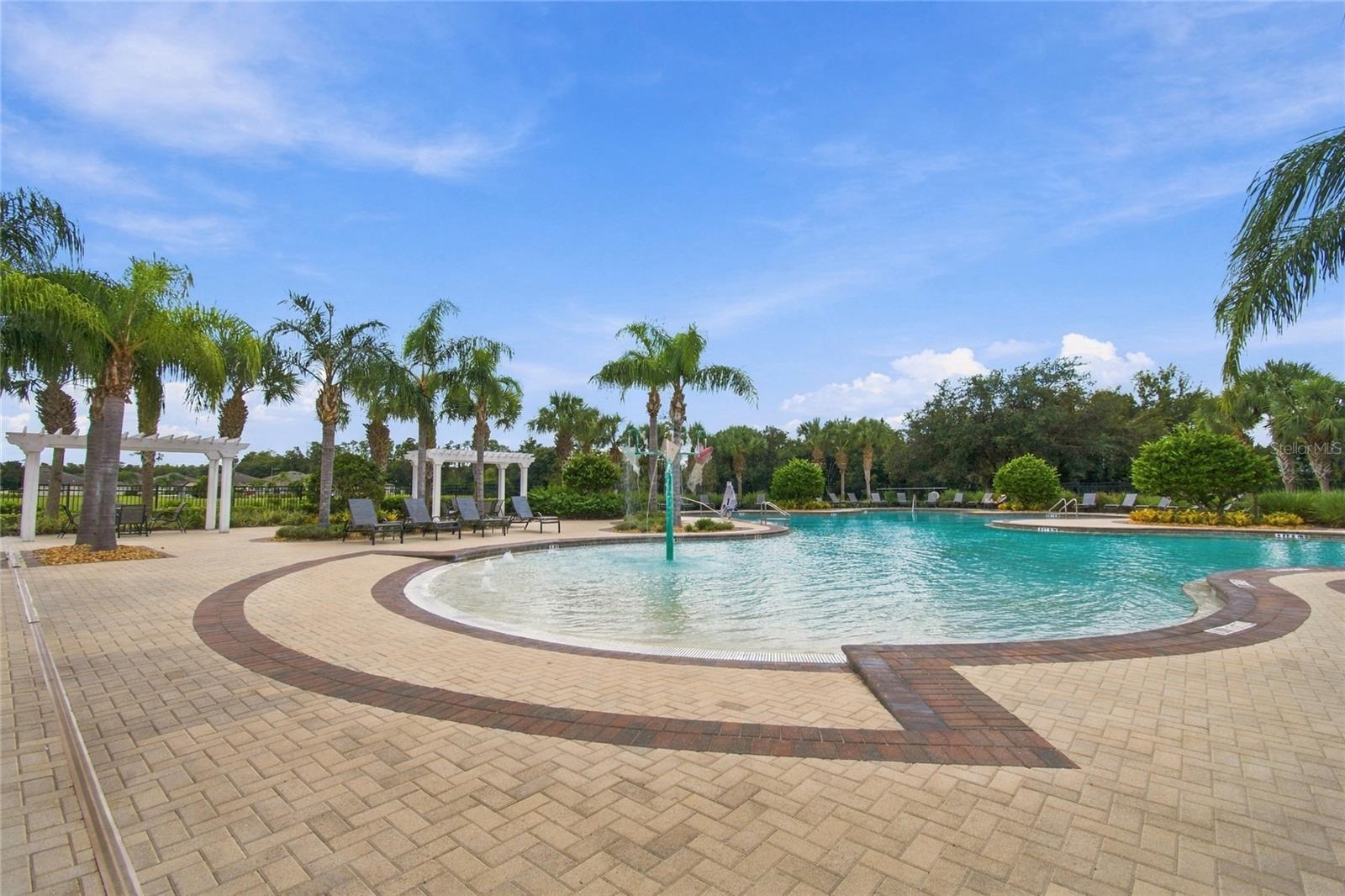 13856 CREST LAKE DR