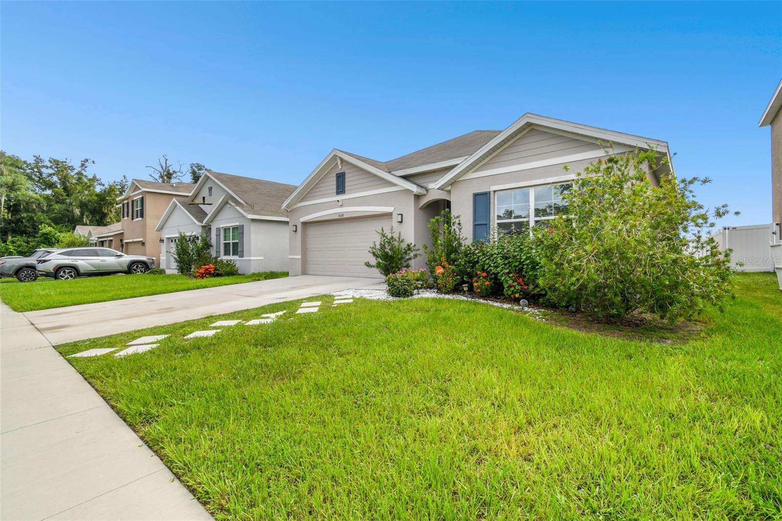 11610 MIRACLE MILE DR