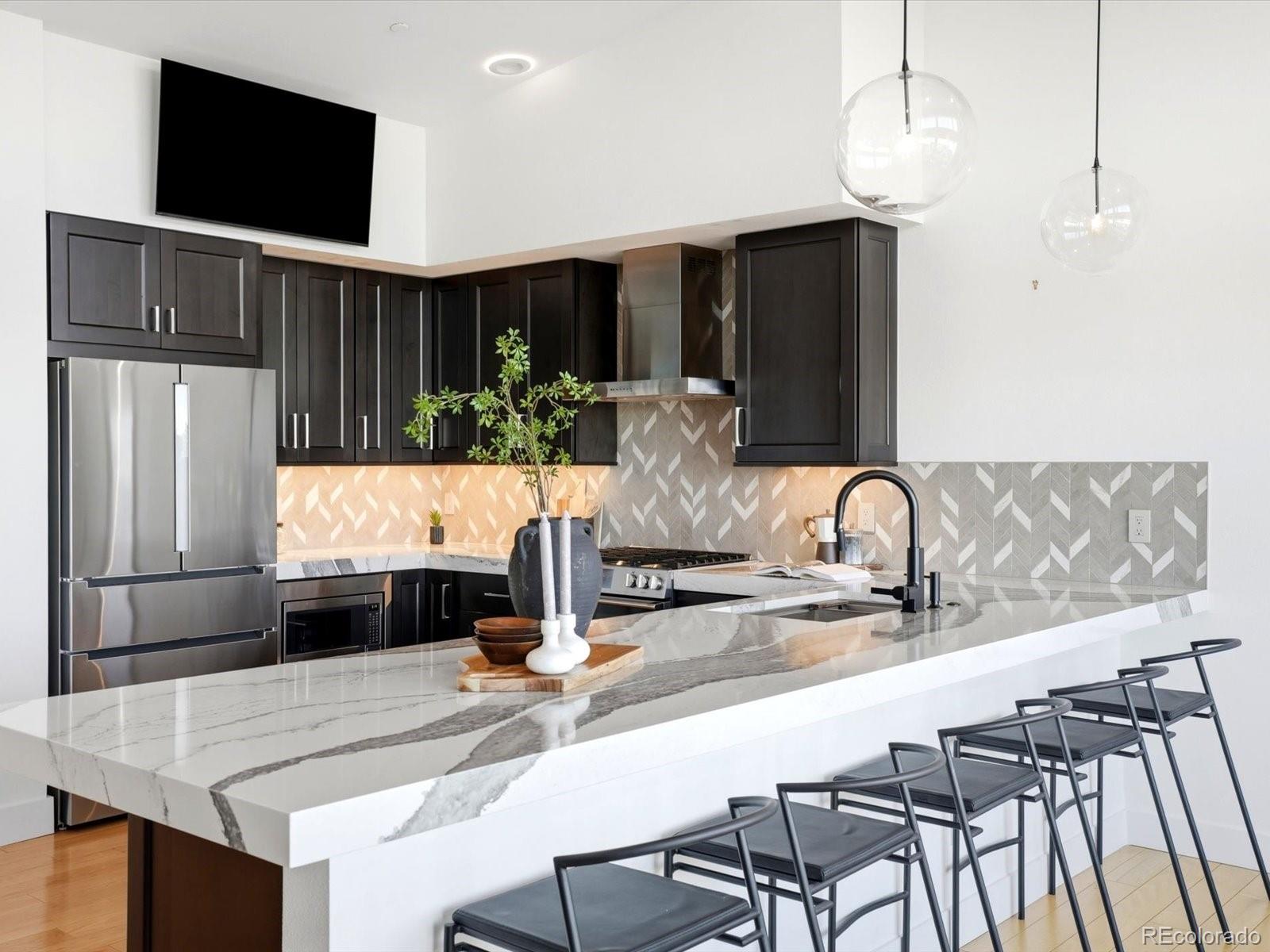 1488 Madison Street Unit: 507