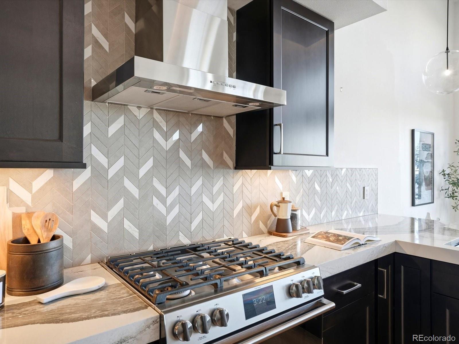 1488 Madison Street Unit: 507