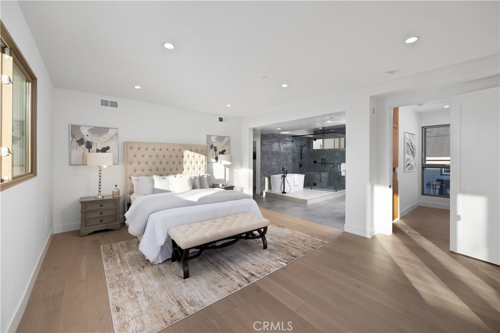 941 E California Boulevard 1