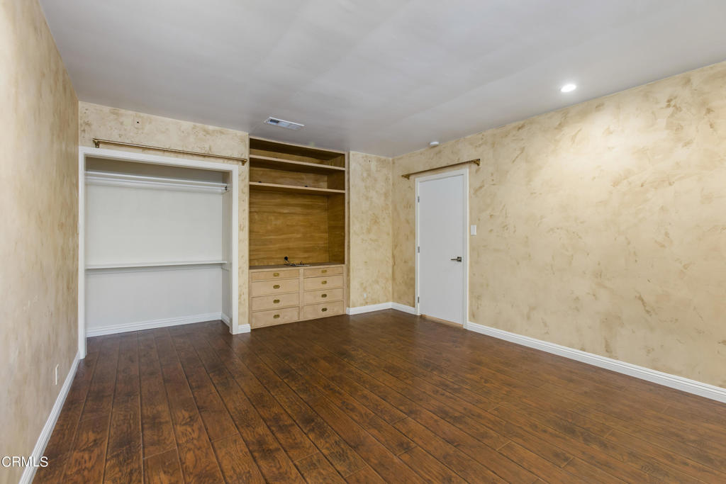 2500 Benedict Canyon Drive