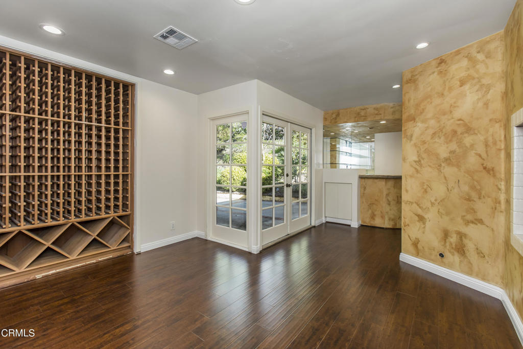 2500 Benedict Canyon Drive