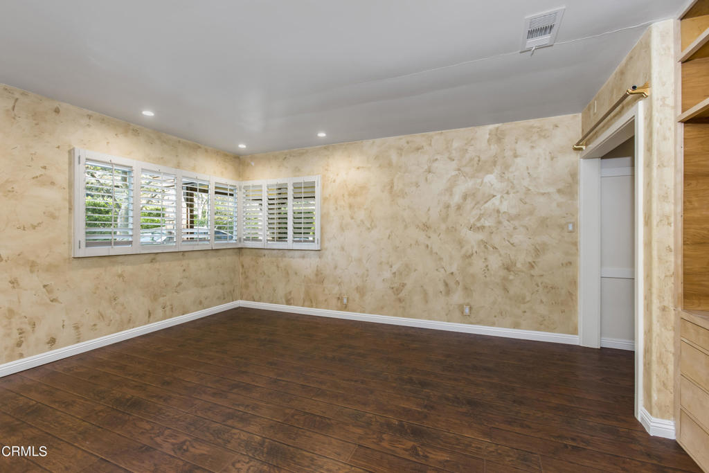 2500 Benedict Canyon Drive