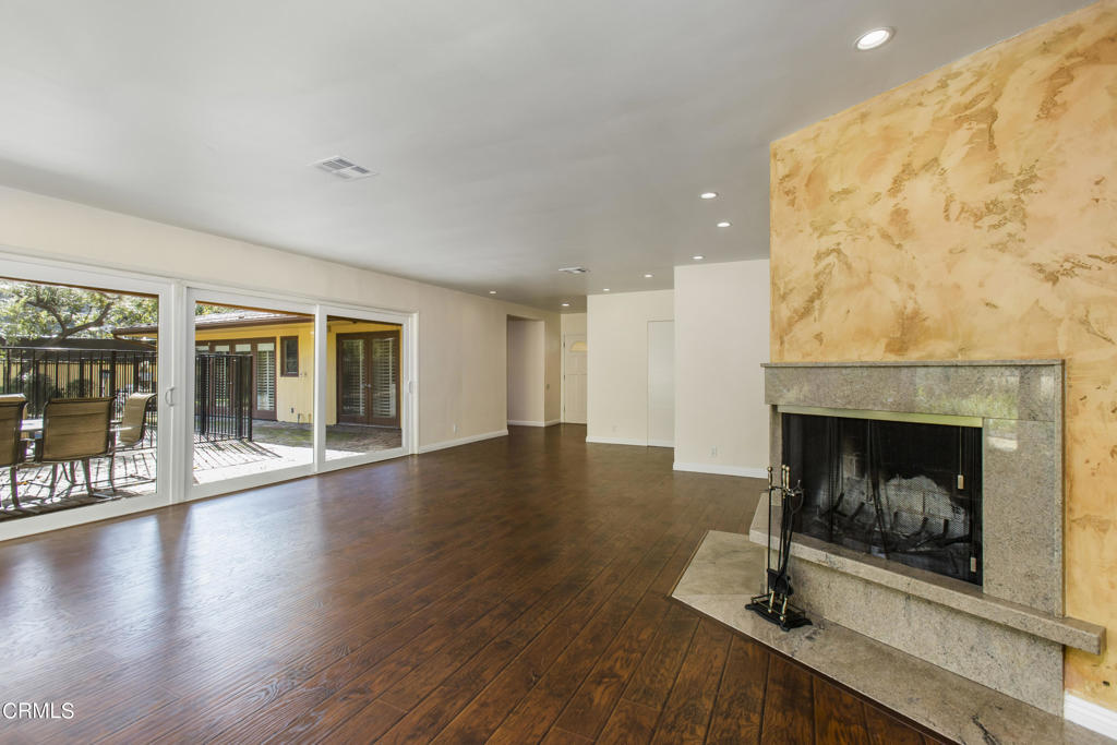 2500 Benedict Canyon Drive