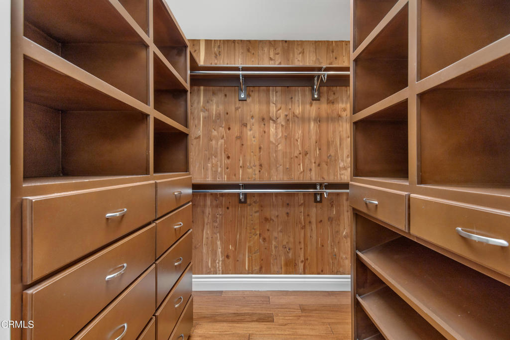 1 S Orange Grove Blvd. Boulevard 12