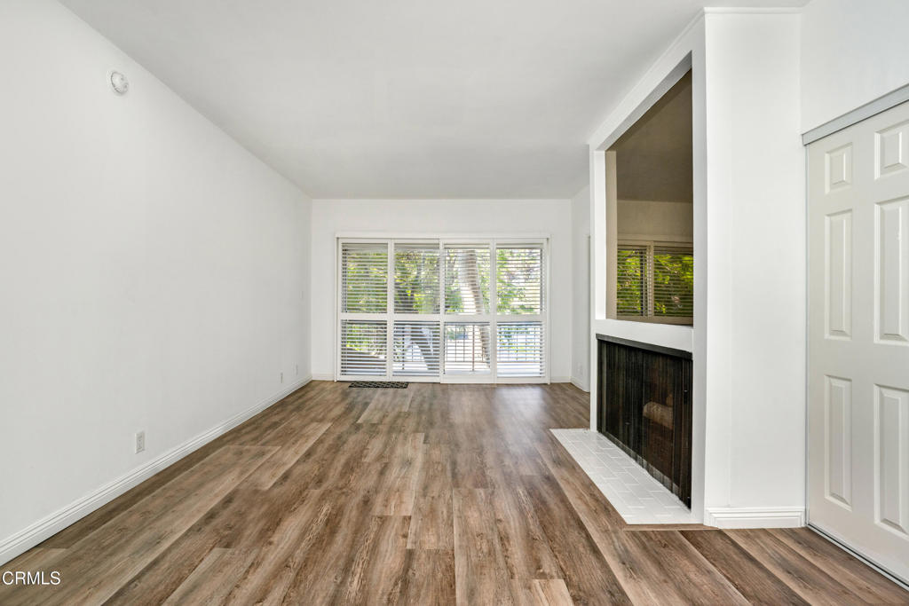 440 Veteran Avenue 202