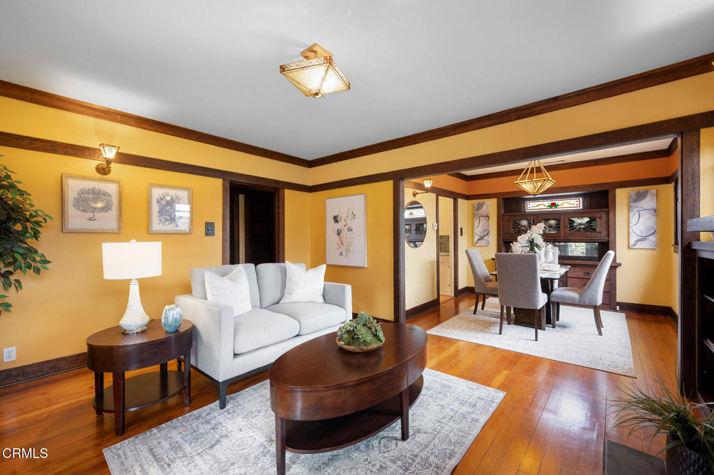 845 847 S Los Robles Avenue