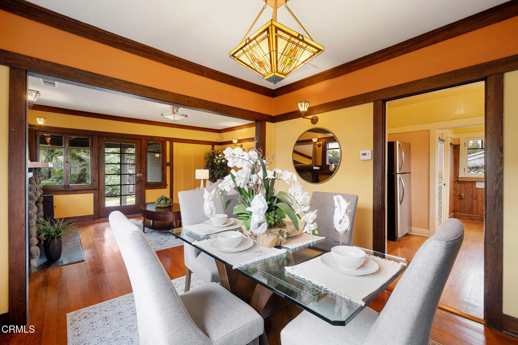 845 847 S Los Robles Avenue