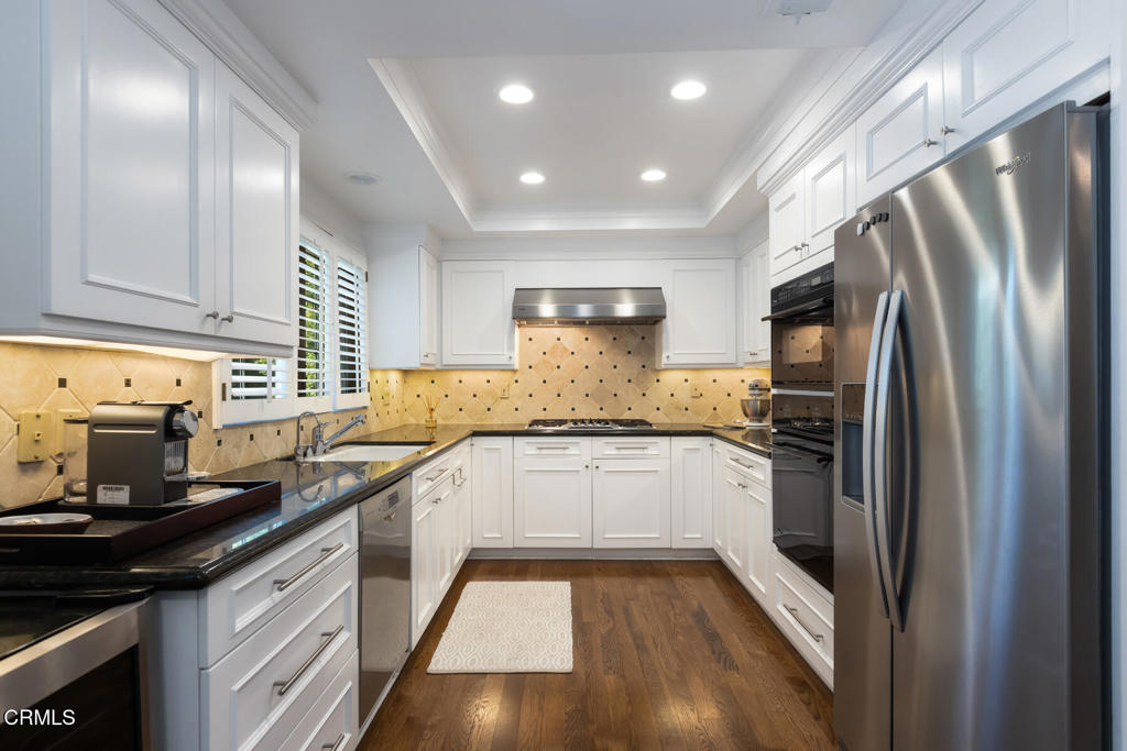 348 S Orange Grove Boulevard