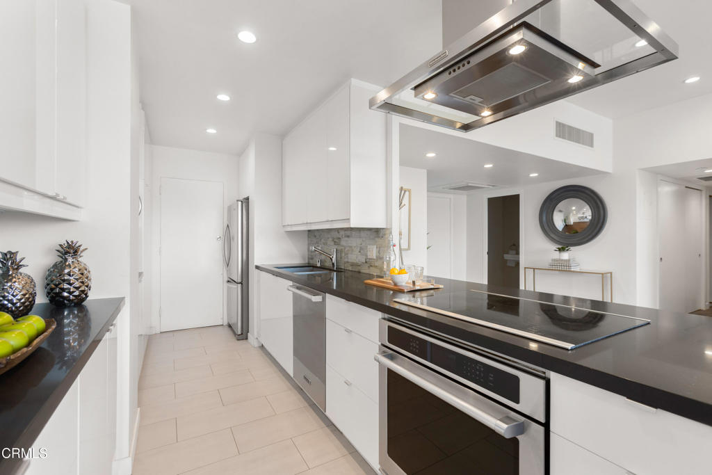 10501 Wilshire Blvd. Boulevard 1901