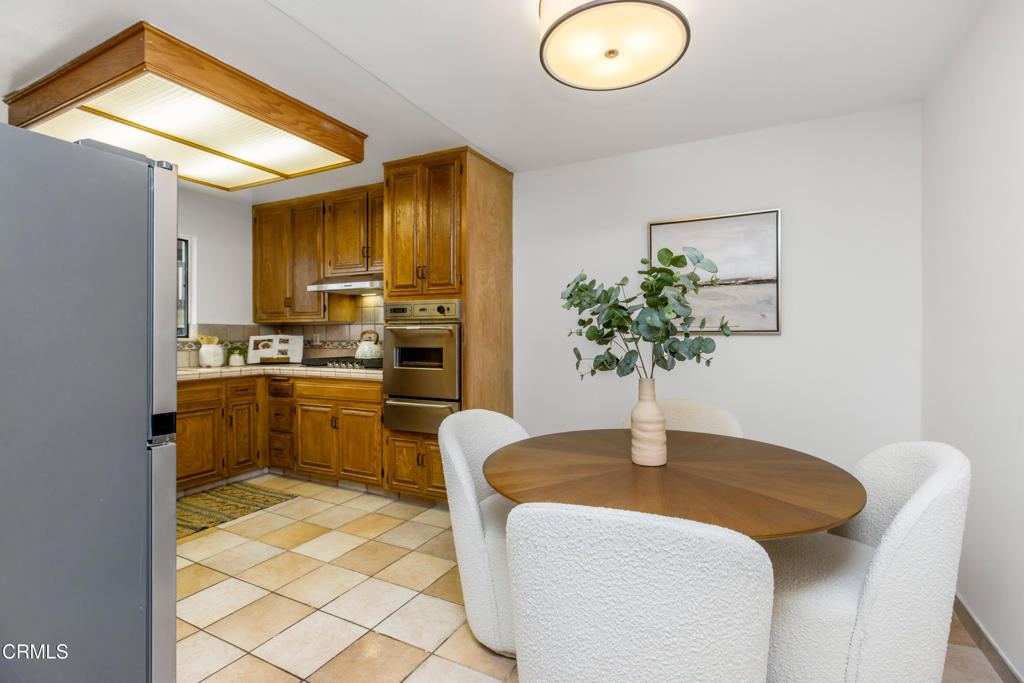 5354 Lindley Avenue 202