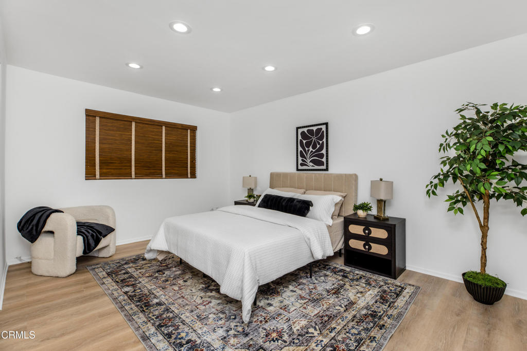 5354 Lindley Avenue 202