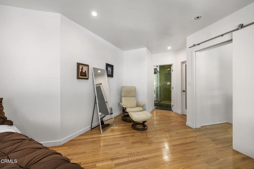 3551 Dixie Canyon Place