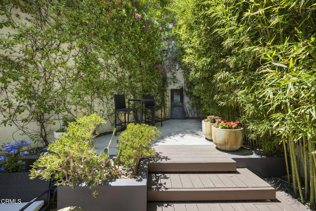 3551 Dixie Canyon Place