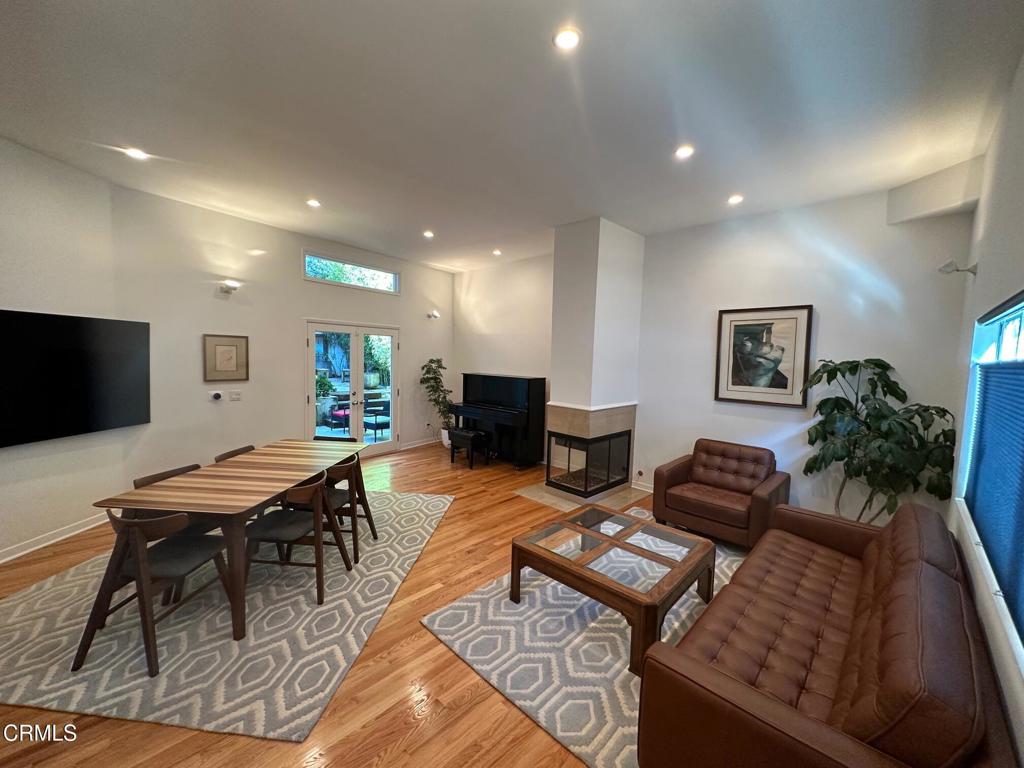 3551 Dixie Canyon Place