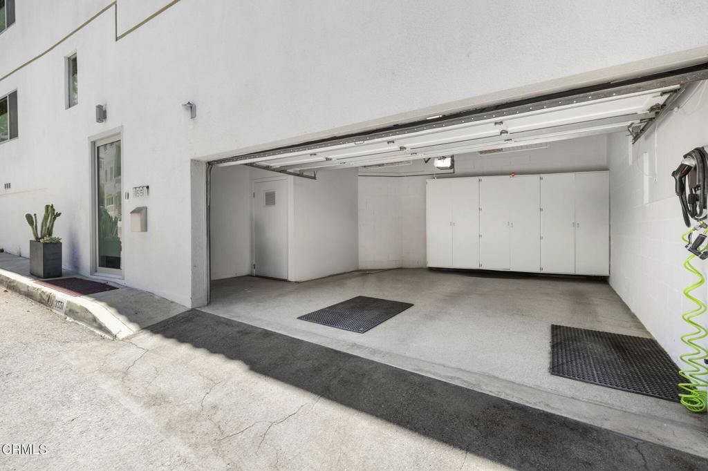 3551 Dixie Canyon Place